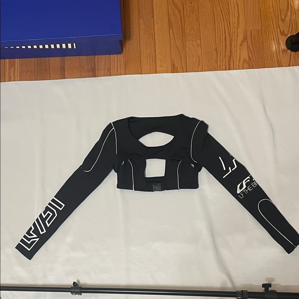 LF The Brand Black Crop Top Long Sleeves size S